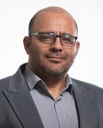 دکتر مصطفی قادری حاجت 